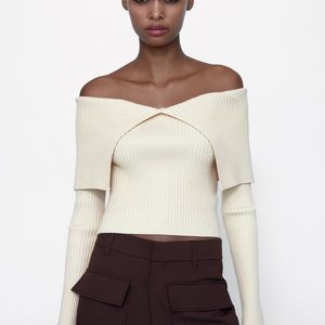 Shoulder Fitted Knit Ecru Sweater Size 